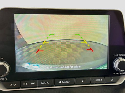 Used 2022 Nissan Sentra SV FWD image 19