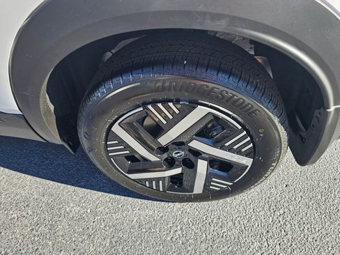 New 2026 Nissan Kicks SV image 11