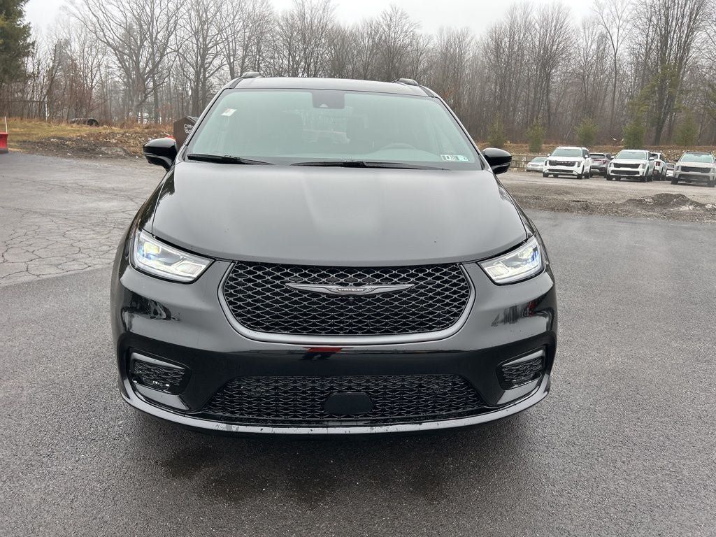 New 2026 Chrysler Pacifica Select w/ S Appearance Package AWD/4WD image 8