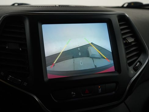 Used 2021 Jeep Cherokee Latitude Lux 80th Anniv w/ Quick Order Package 26U 80TH image 26