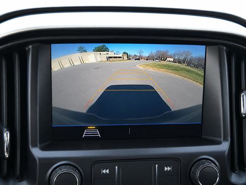 Used 2022 Chevrolet Colorado LT w/ Fleet Safety Package RWD image 8