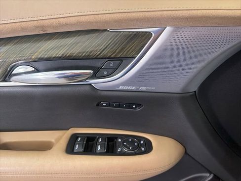 Used 2020 Cadillac XT6 Premium Luxury w/ Platinum Package FWD image 11