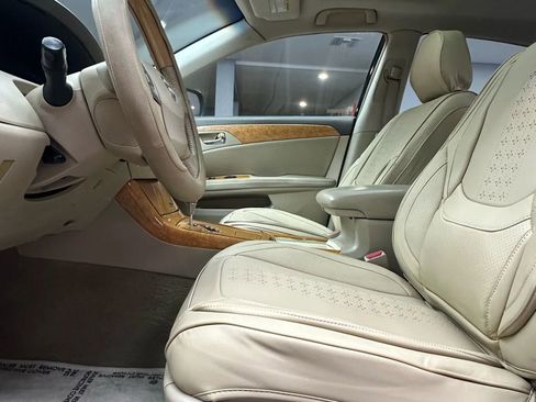 Used 2006 Toyota Avalon XLS image 11