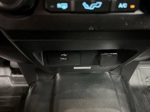 Used 2017 Ford F150 XL w/ XL Power Equipment Group AWD/4WD image 33
