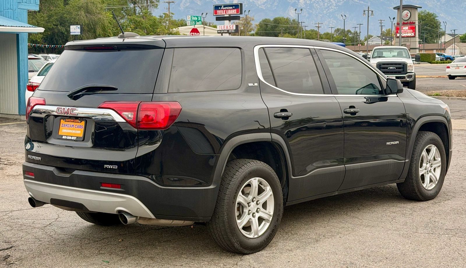 Used 2018 GMC Acadia SLE AWD/4WD image 10