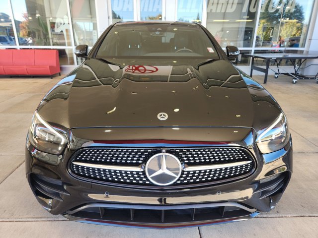 Used 2022 Mercedes-Benz E 350 4MATIC Sedan image 5