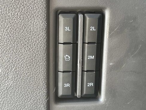 Used 2019 Ford Expedition Max Limited w/ Driver Assistance Package RWD image 26