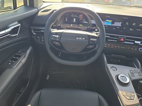 New 2026 Kia Sportage EX image 14