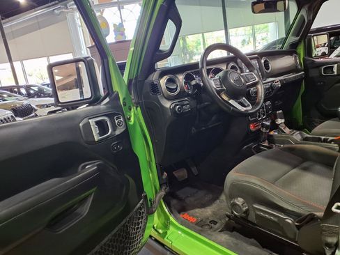 Used 2019 Jeep Wrangler Unlimited Rubicon AWD/4WD image 19