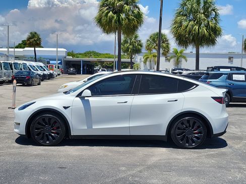 Used 2023 Tesla Model Y Long Range AWD/4WD image 6
