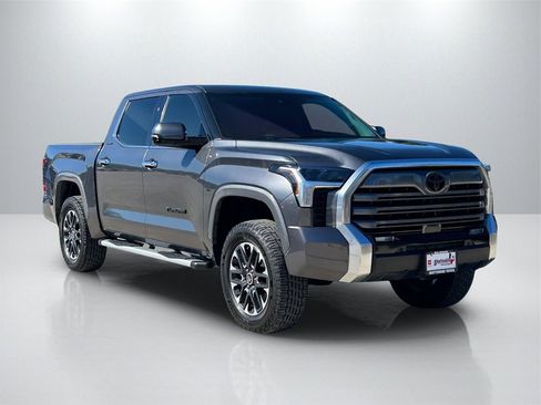 Used 2023 Toyota Tundra Limited image 3
