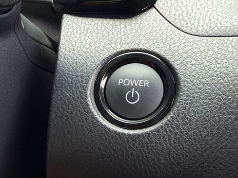 Used 2026 Toyota Camry XLE w/ Convenience Package image 23