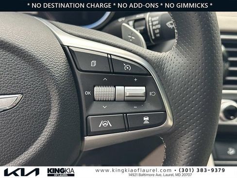 Used 2023 Genesis G70 3.3T w/ Sport Advanced Package RWD image 9