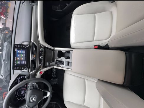 Used 2022 Honda Accord LX image 34