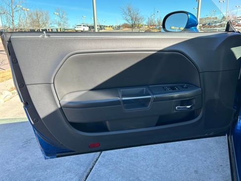 Used 2010 Dodge Challenger R/T image 22