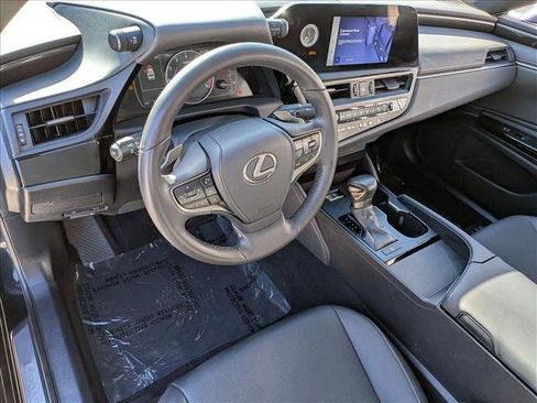 Used 2023 Lexus ES 350 image 10