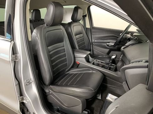 Used 2019 Ford Escape SEL AWD/4WD image 34