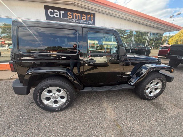 Used 2013 Jeep Wrangler Sahara w/ Connectivity Group AWD/4WD image 8