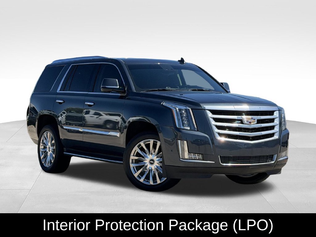 Used 2020 Cadillac Escalade Luxury RWD image 2