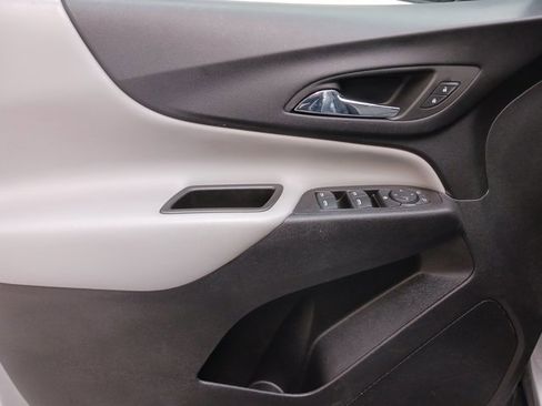 Used 2023 Chevrolet Equinox LS w/ LS Convenience Package image 26