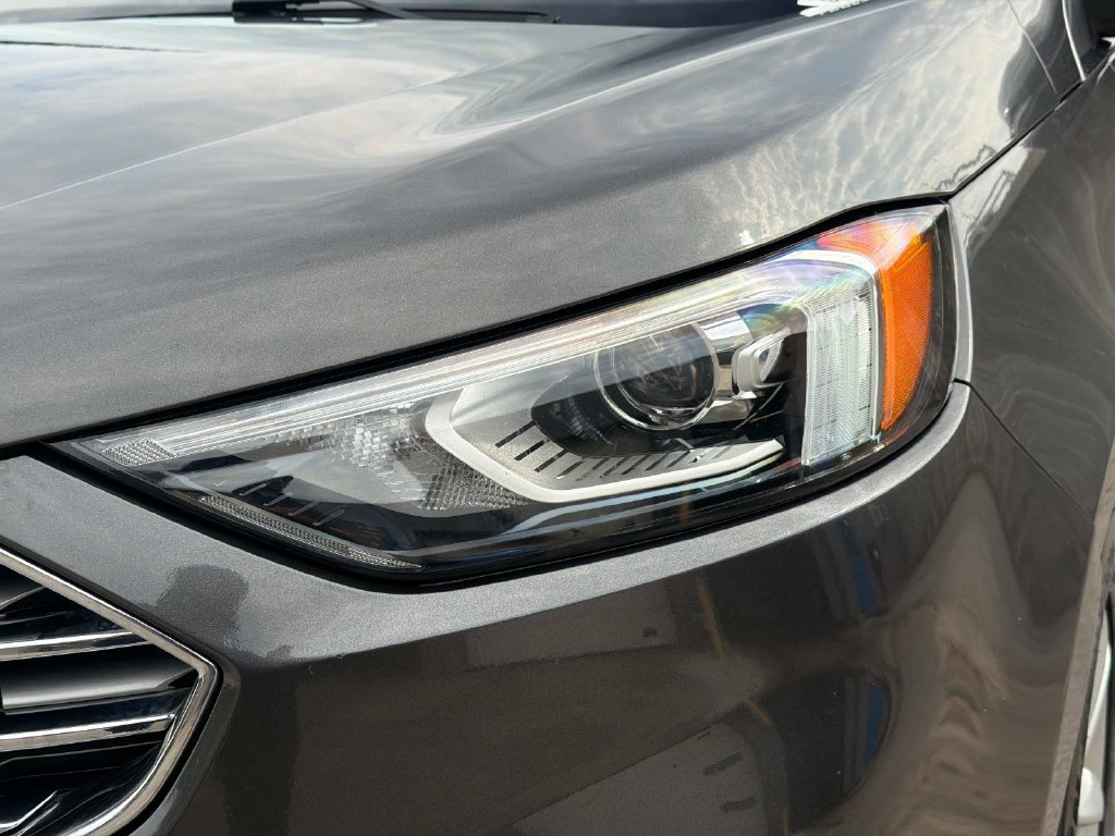 Used 2020 Ford Edge SEL w/ Convenience Package AWD/4WD image 11