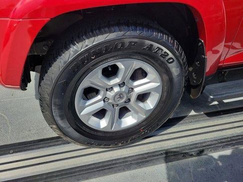 Used 2022 Toyota 4Runner SR5 RWD image 4