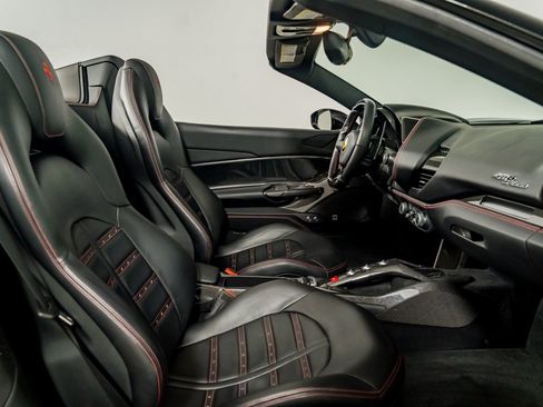 Used 2018 Ferrari 488 Spider RWD image 36
