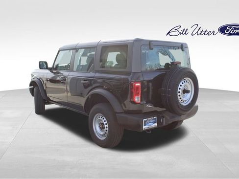 New 2025 Ford Bronco 4-Door image 4