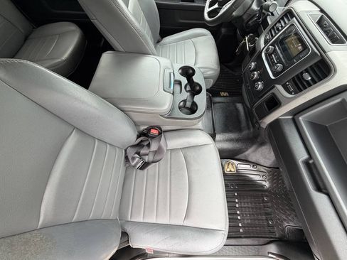 Used 2018 RAM 2500 Tradesman w/ Chrome Appearance Group RWD image 13
