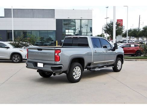 Used 2024 Chevrolet Silverado 2500 High Country AWD/4WD image 5