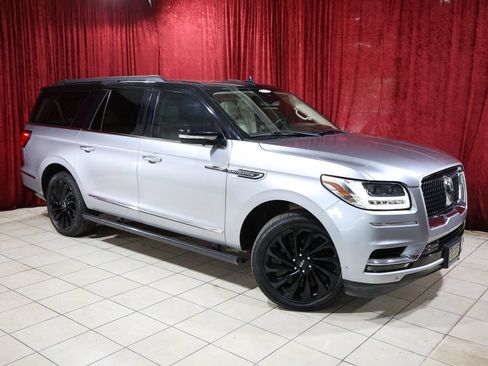 Used 2021 Lincoln Navigator L Black Label w/ Special Edition Package AWD/4WD image 2
