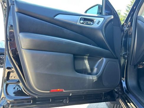 Used 2017 Nissan Pathfinder SL w/ SL Premium Package AWD/4WD image 13