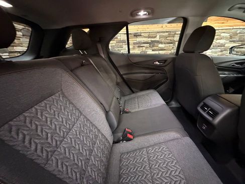 Used 2023 Chevrolet Equinox LT AWD/4WD image 32