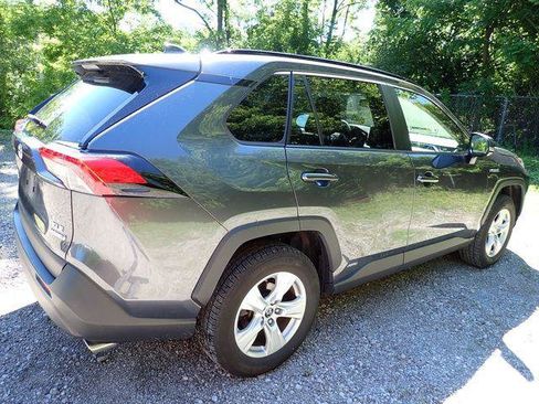 Certified 2019 Toyota RAV4 XLE w/ Convenience Package AWD/4WD image 3