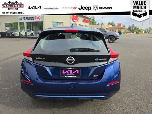 Used 2019 Nissan Leaf SV FWD image 9
