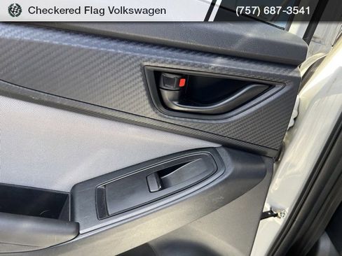 Used 2018 Subaru Crosstrek 2.0i image 21