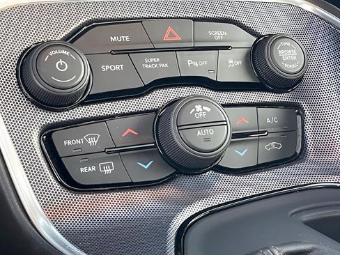 Used 2018 Dodge Challenger T/A image 25