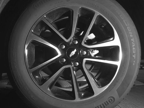 Used 2025 Chevrolet TrailBlazer LT FWD image 17