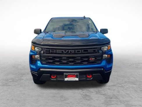 Used 2023 Chevrolet Silverado 1500 Custom Trail Boss AWD/4WD image 2