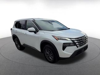 Used 2026 Nissan Rogue SV FWD video 2
