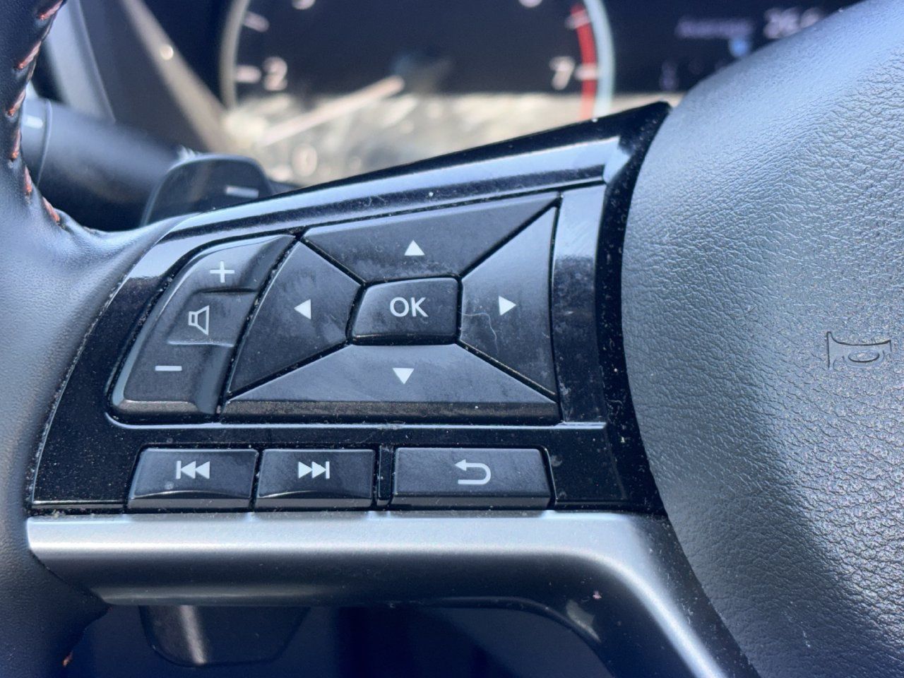 Certified 2025 Nissan Altima 2.5 SR w/ SR Premium Package FWD image 11