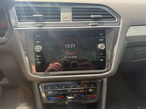 Used 2024 Volkswagen Tiguan SE R-Line image 13