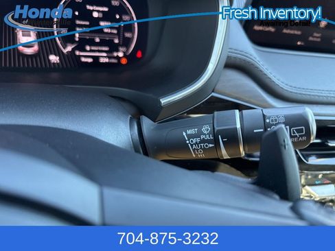 Used 2024 Acura MDX SH-AWD w/ Advance Package image 30