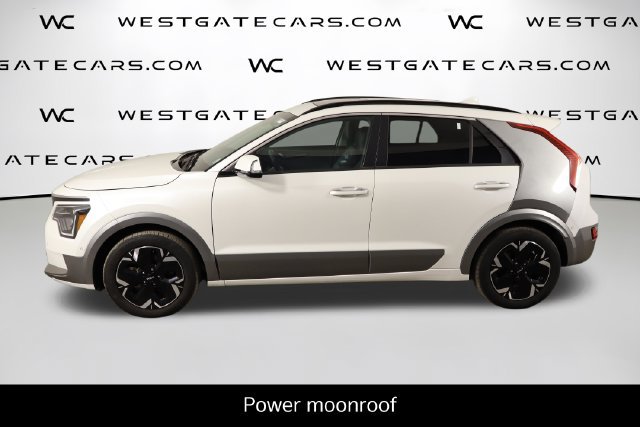 Certified 2023 Kia Niro Wave FWD image 5