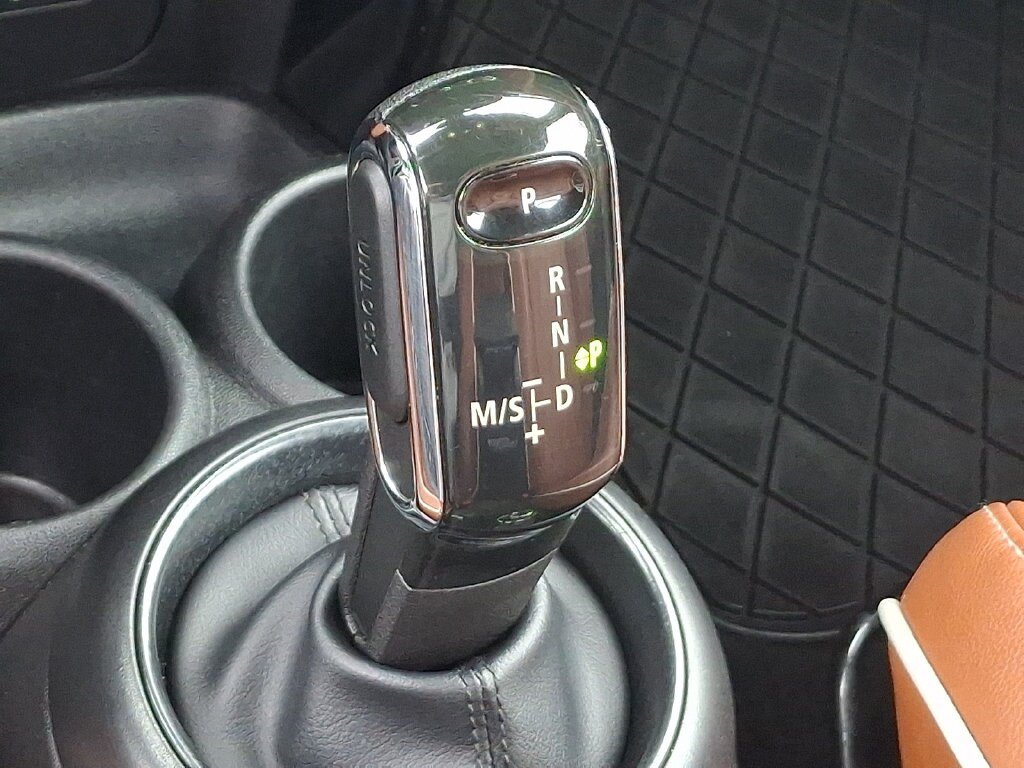 Used 2023 MINI Cooper S w/ Signature Upholstery Package FWD image 14