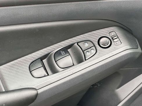 Certified 2025 Nissan Altima 2.5 S image 16