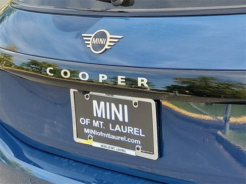 Used 2025 MINI Cooper 2-Door Hardtop image 23