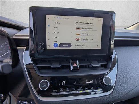Used 2024 Toyota Corolla LE FWD image 13