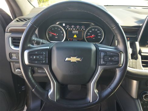 Used 2021 Chevrolet Tahoe Premier w/ Premium Package image 25