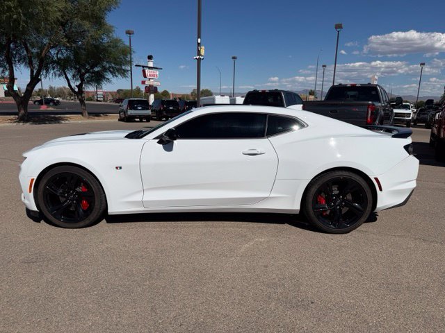 Used 2020 Chevrolet Camaro SS RWD image 11